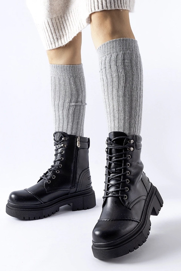 White trainers Big Star...