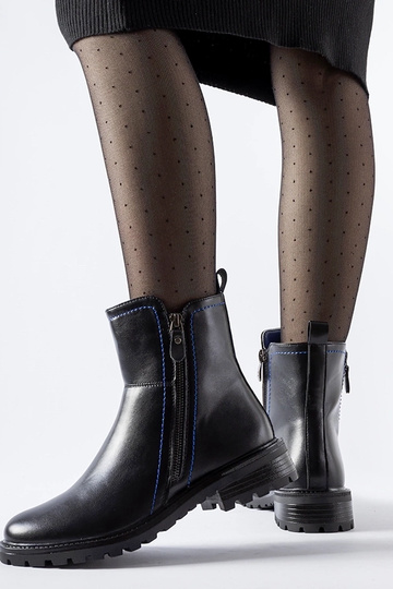 Czarne botki z ozdobną... 2