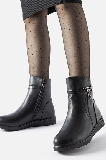 Czarne ocieplane botki z...