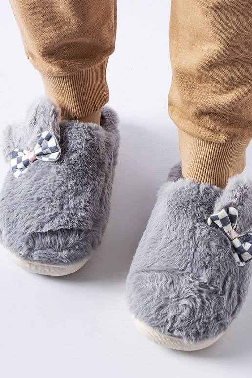 Black slippers with fur insulated Valle