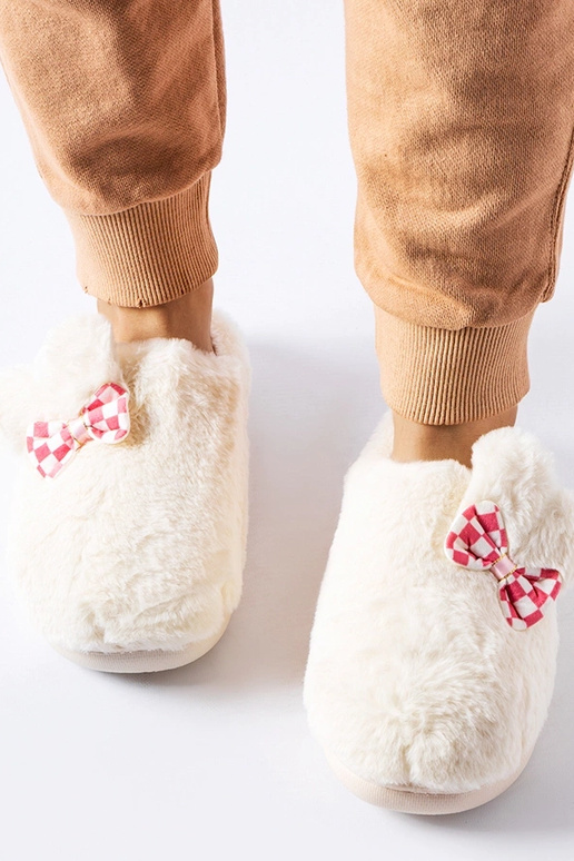 Black slippers with fur insulated Valle