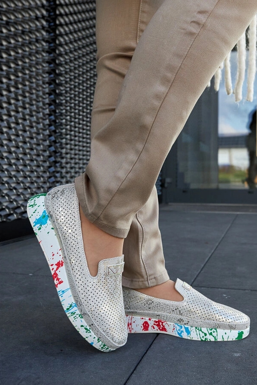 Beżowe półbuty na kolorowym koturnie... Beżowe półbuty na kolorowym koturnie...