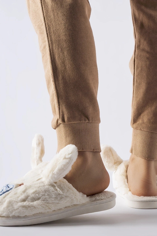 Black slippers with fur insulated Valle