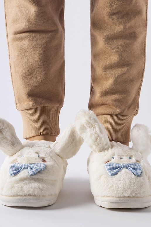 Black slippers with fur insulated Valle