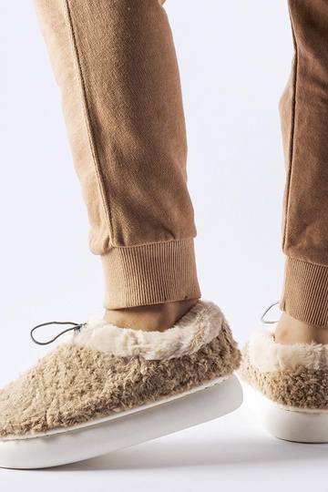 Black slippers with fur insulated Valle 2