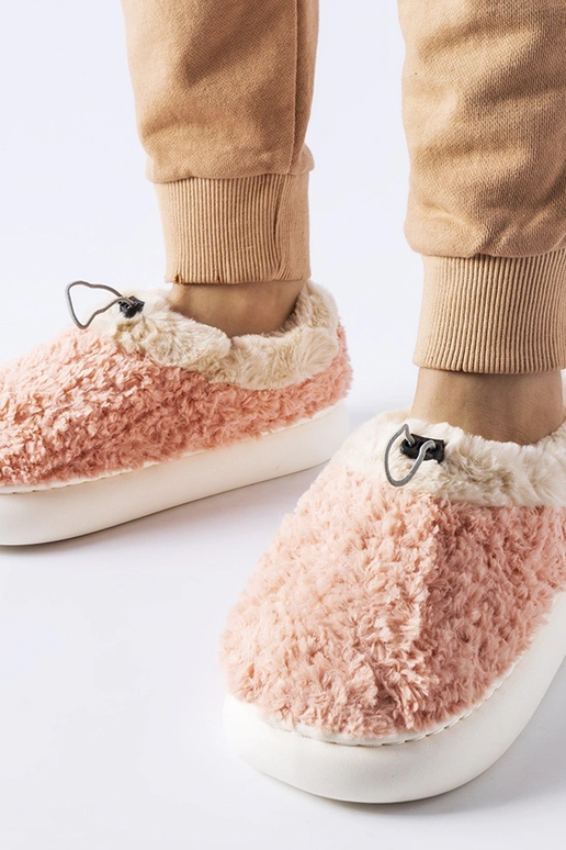 Black slippers with fur insulated Valle