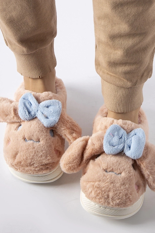 Black slippers with fur insulated Valle