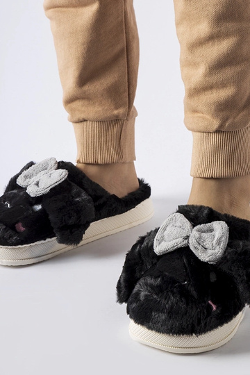 Black slippers with fur insulated Valle