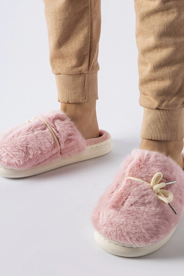 Black slippers with fur... 2