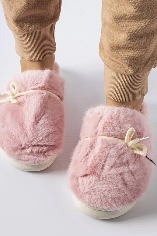 Black slippers with fur insulated Valle