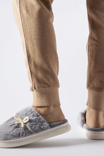 Black slippers with fur insulated Valle 2