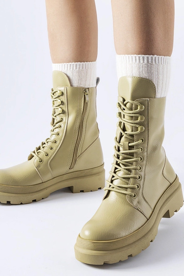 Beige boots Huff