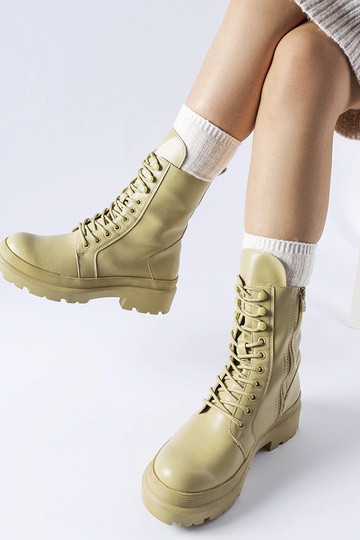 Beige boots Huff 2