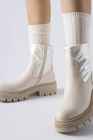 Beige boots Huff