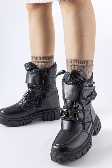 Black snowboots Arana