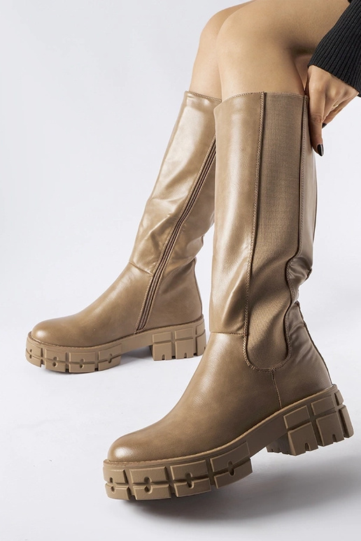 Brązowe ocieplane płaskie kozaki... Brązowe ocieplane płaskie kozaki...