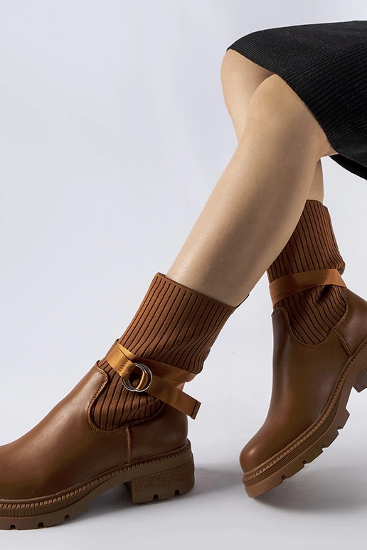 Brązowe skarpetowe ocieplane botki... Brązowe skarpetowe ocieplane botki...