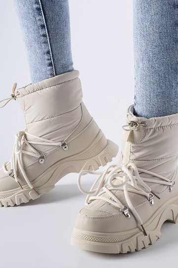 Black snowboots Arana