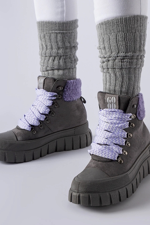 Szare botki z fioletowymi akcentami... Szare botki z fioletowymi akcentami...