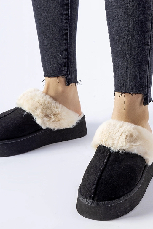 Black slippers with fur insulated Valle