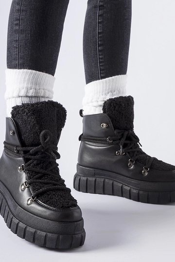 White trainers Big Star...