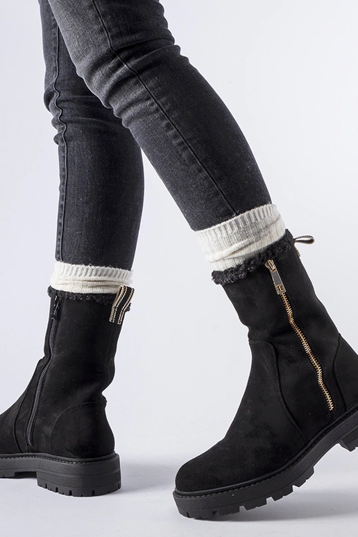 Czarne ocieplane botki z zamkiem... Czarne ocieplane botki z zamkiem...