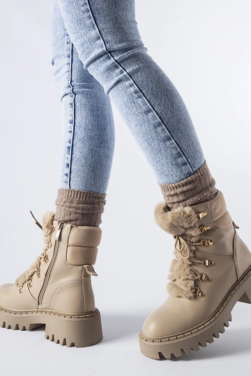 Beige boots Huff 2