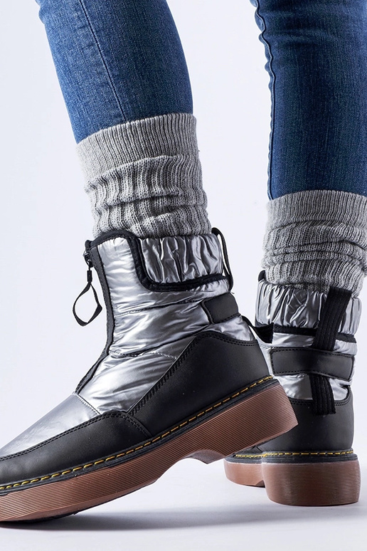 Black snowboots Arana