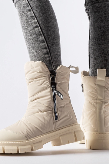 Black snowboots Arana 2