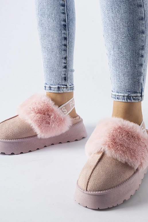 Black slippers with fur insulated Valle