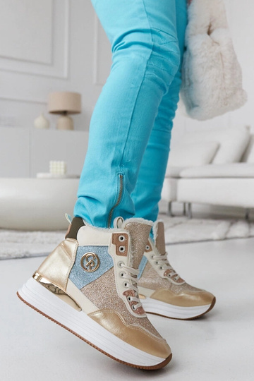 White trainers Big Star...