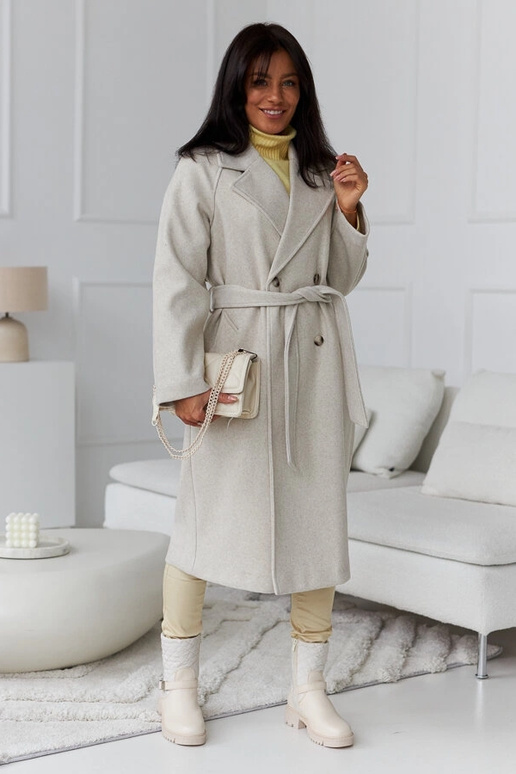 Beżowe botki z ozdobnym pikowaniem... Beżowe botki z ozdobnym pikowaniem...