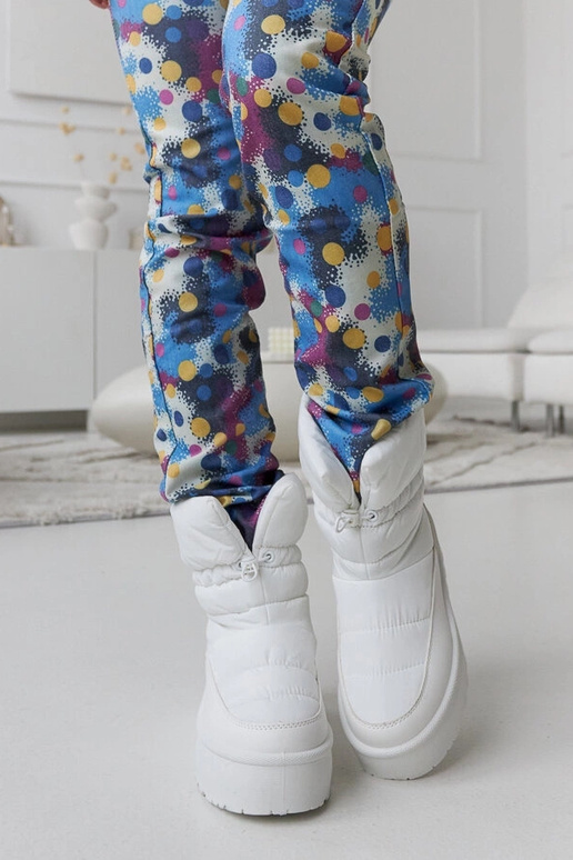 Białe ocieplane śniegowce na...