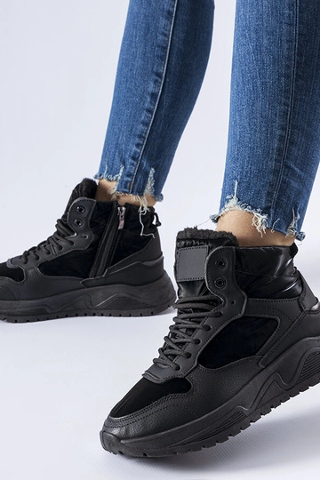 Black snowboots Arana 2