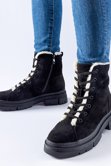 Black Kanga women's snow boots