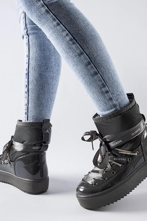 Szare lakierowane śniegowce z...