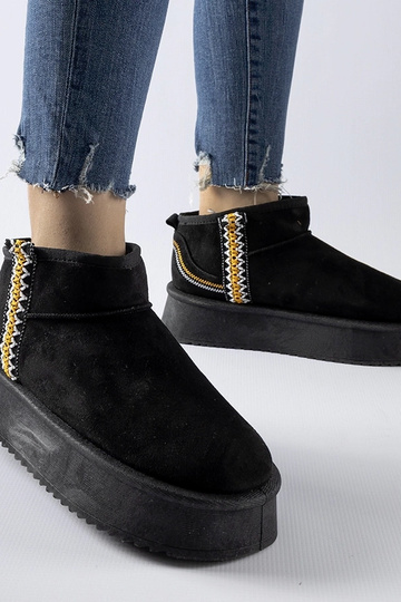 Black snowboots Arana