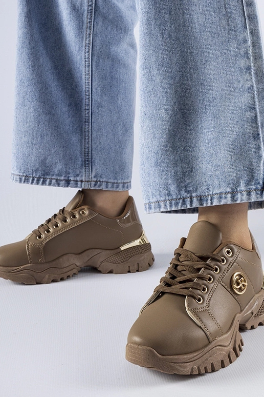 Brązowe sneakersy na masywnej...