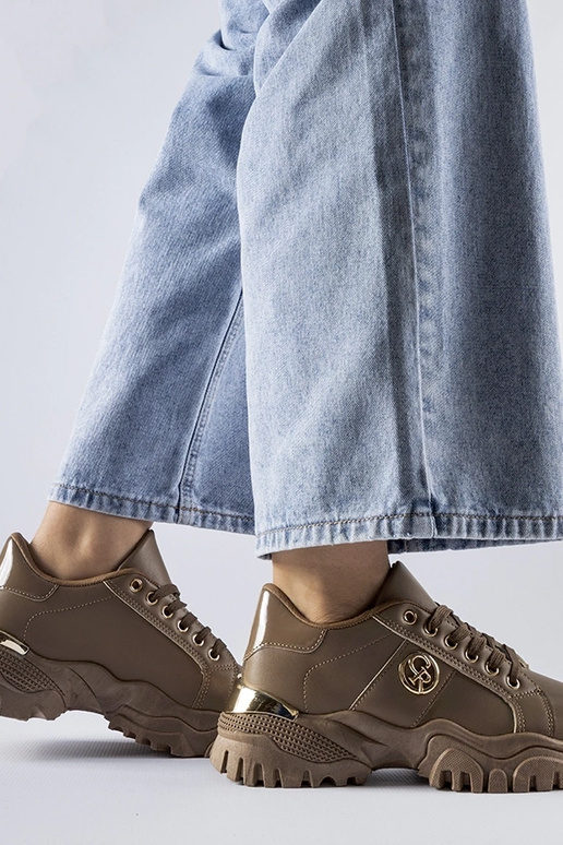 Brązowe sneakersy na masywnej...