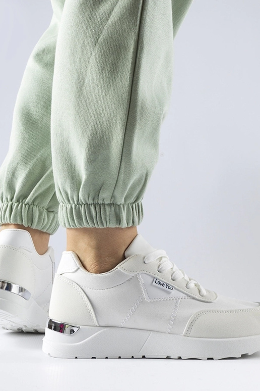 Białe materiałowe sneakersy Geraldino