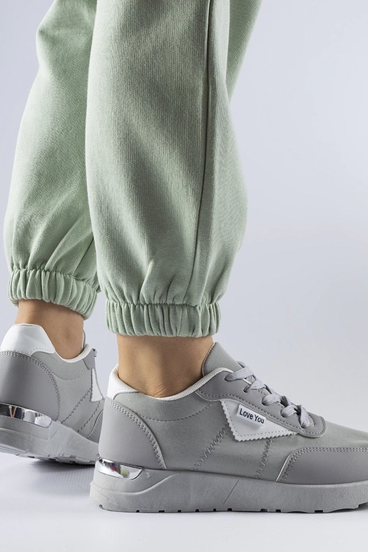 Szare materiałowe sneakersy Geraldino Szare materiałowe sneakersy Geraldino