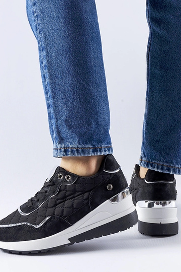 Czarne sneakersy na koturnie Pisignano 2