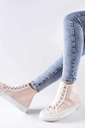 Black trainers Beat 2