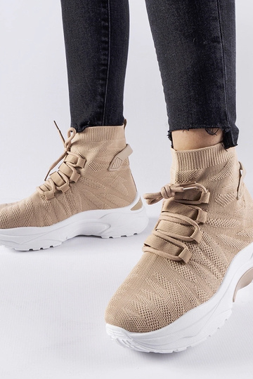 Brązowe wysokie sneakersy...