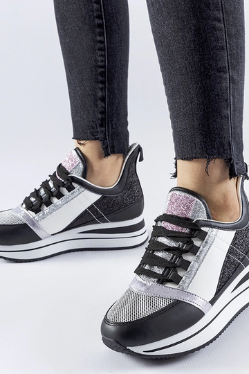 Czarne brokatowe sneakersy...