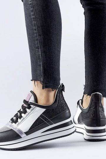 Czarne brokatowe sneakersy... 2