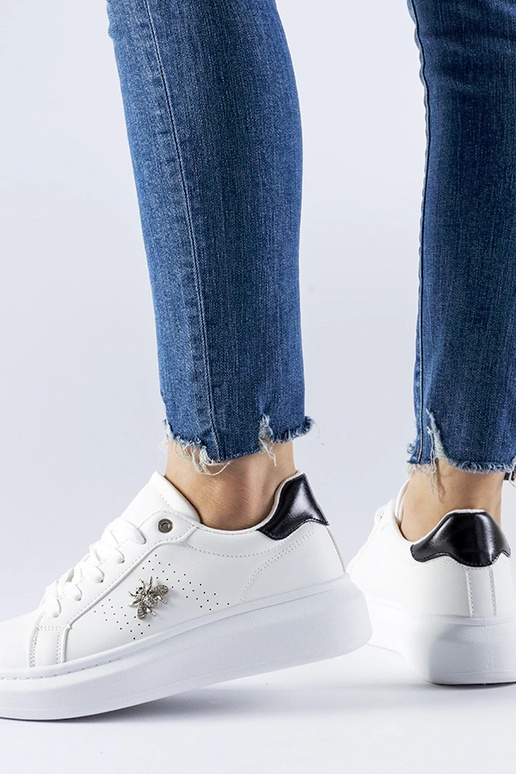 Białe sneakersy z cyrkoniową...