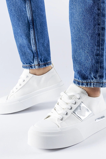 White trainers Justar 2