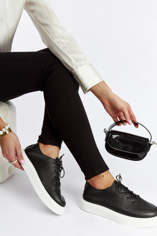 Czarne perforowane tenisówki Laytonville