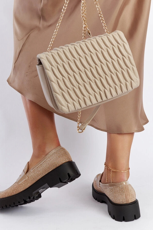 Beżowe mokasyny zdobione cyrkoniami... Beżowe mokasyny zdobione cyrkoniami...